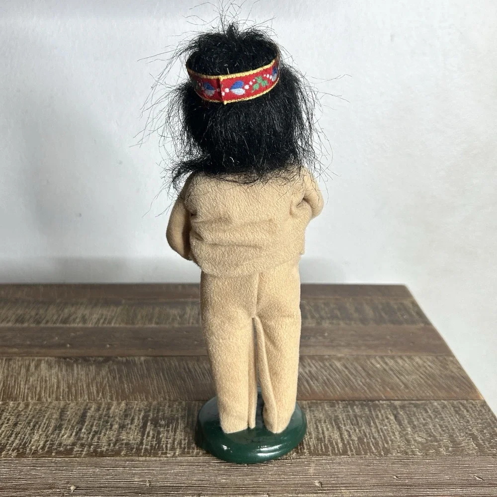 Byers Choice Carolers Native American Boy Figurine Fisherman Thanksgiving 1999